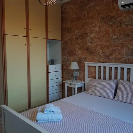 Apartament Evelina 4 *